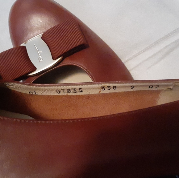 SALVATORE FERRAGAMO PUMPS 👠 - Picture 11 of 13